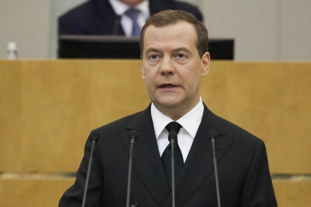Медведев предположил ужесточение мер по коронавирусу: Ситуация тревожная