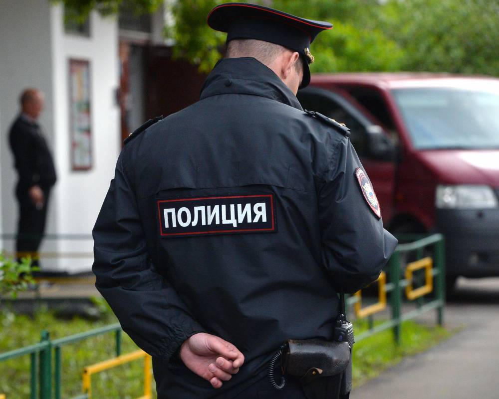 В Москве полиция выписала бездомному протокол за нарушение режима самоизоляции