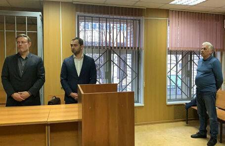 Суд отправил под домашний арест защитника Абызова Вершинина