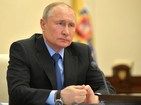 Путин заявил, что пик по коронавирусу пока не пройден