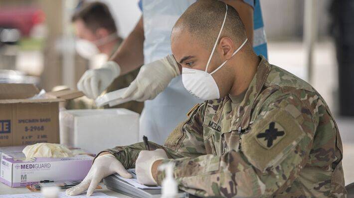 Коронавирус напомнил о военных биолабораториях США на Украине