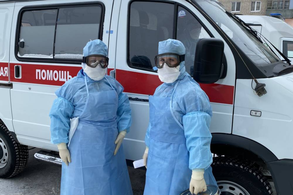 В Приамурье врач скорой помощи пожаловался губернатору на дефицит защитных костюмов