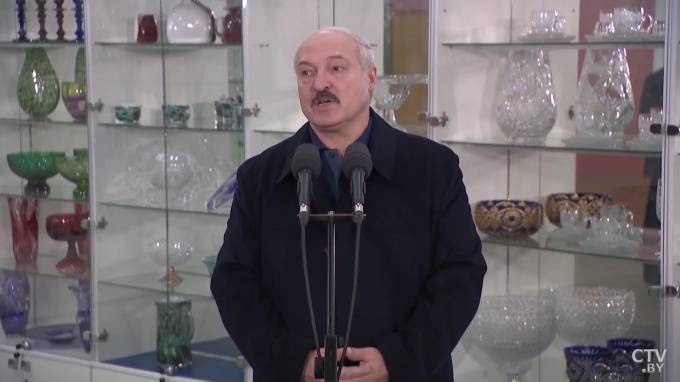 Лукашенко назвал некачественными российские тесты на коронавирус