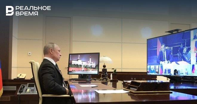 Путин продлил чиновникам возможность отчитаться о доходах