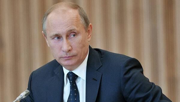 Путин рассказал о работе над вакциной от коронавируса