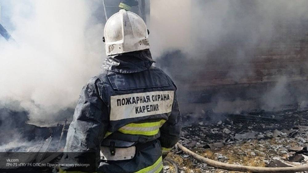 Семья из трех человек погибла при пожаре в бане в Саратовской области