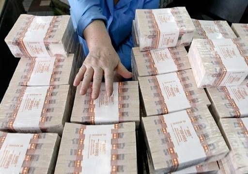 Россияне вынесли из банков 200 тонн наличных рублей - newsland.com - Россия