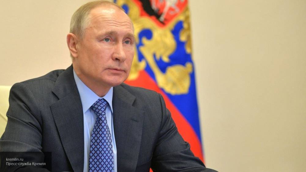 Путин подписал указ о продлении срока пребывания иностранцев на территории РФ