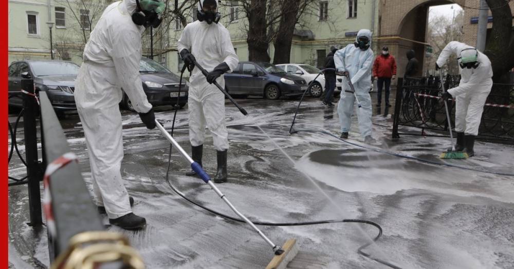 В Москве прошла масштабная дезинфекция дорог на фоне коронавируса