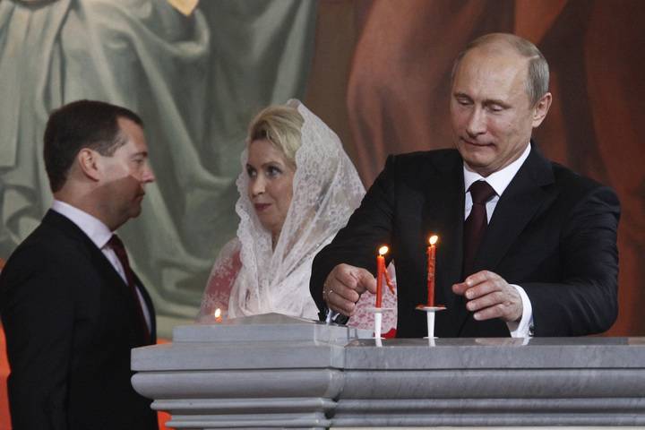 Путин не приедет на пасхальное богослужение в храм Христа Спасителя