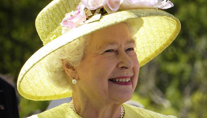 Елизавета II впервые отметит день рождения без салюта