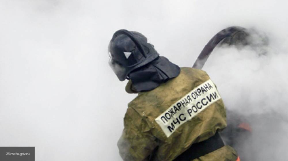 Спасатели обнаружили на месте пожара в Астрахани труп мужчины