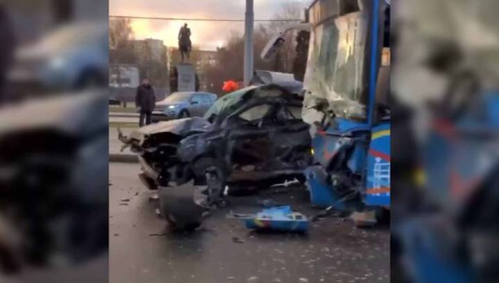 На Кутузовском произошло смертельное ДТП с автобусом
