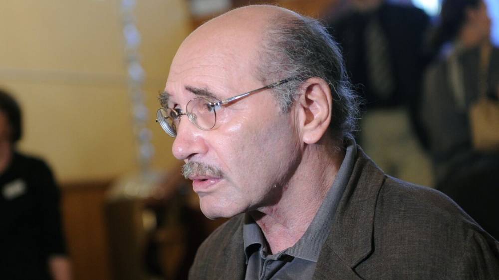 Журналист и писатель Александр Кабаков умер в Москве