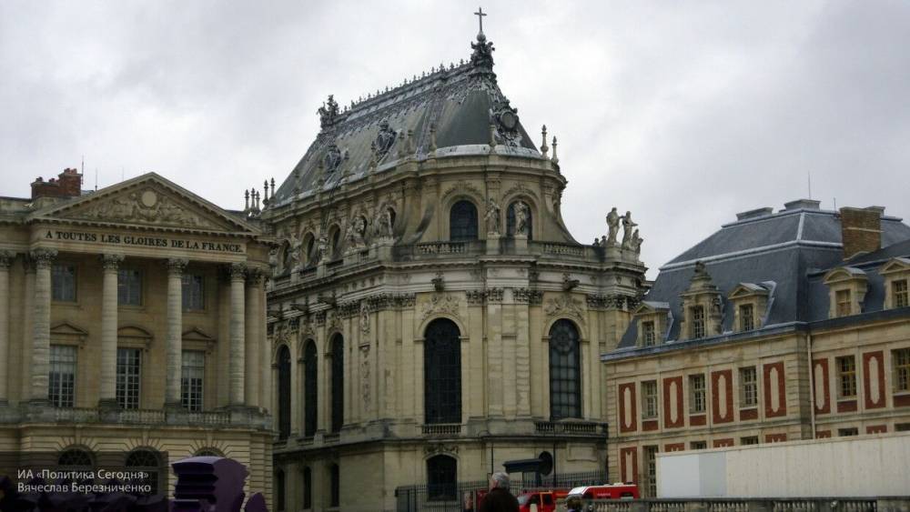 Двое подростков пытались проникнуть во французский Версаль через канализацию