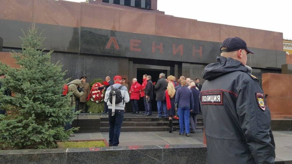 Жириновский призвал арестовать коммунистов в случае уличных акций в юбилей Ленина