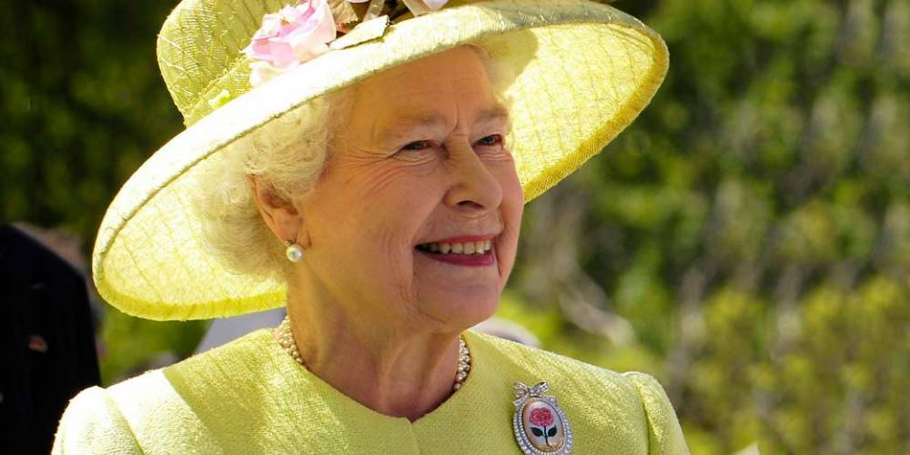 Елизавета II попросила отменить салют в честь ее 94-летия