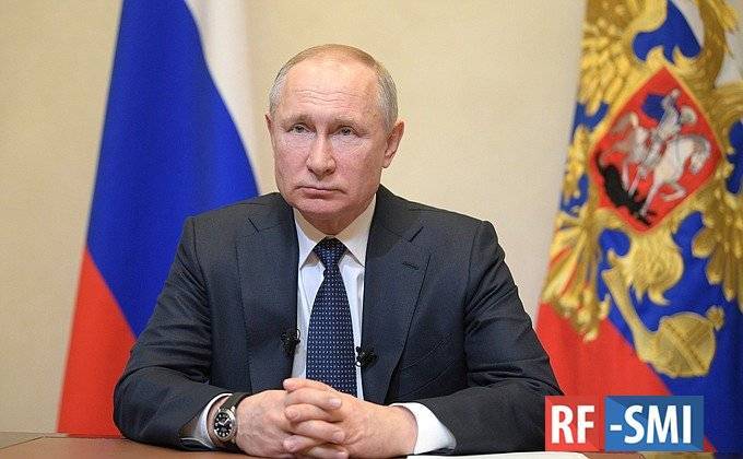 В. Путин продлил срок действия паспортов и водительских прав