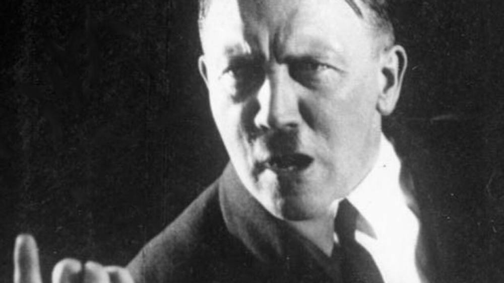 Историк Зданович рассказал об обнаружении останков Гитлера