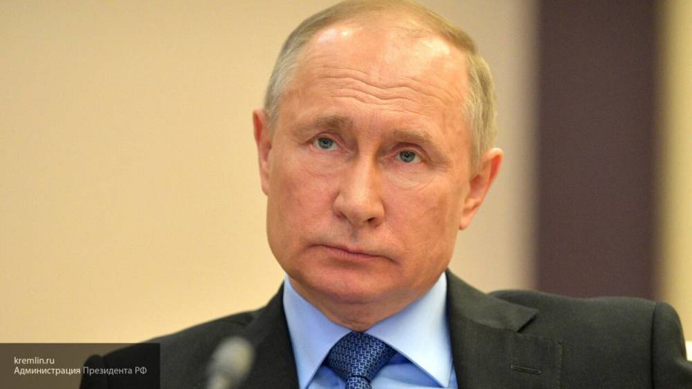 Путин указал на необходимость введенных правительством ограничений для борьбы с COVID-19