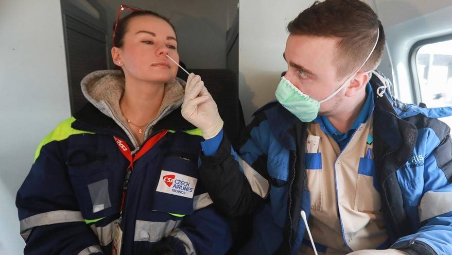 В Петербурге за сутки на коронавирус проверили свыше 9 тысяч человек