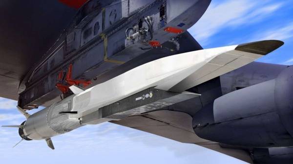 Американское СМИ: Ракета "Циркон" способна проделать дыру в авианосце