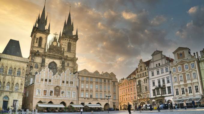 Посольство РФ в Праге объяснило причины "изменения" адреса на площади Немцова