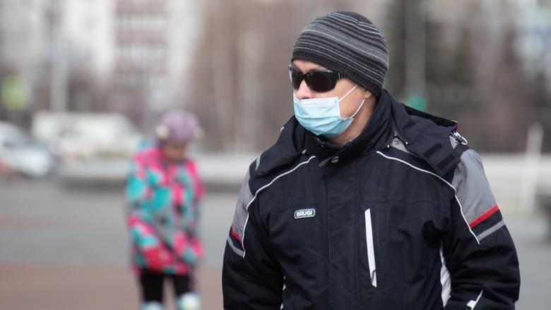 Власти Татарстана запретили находиться в общественных местах без масок