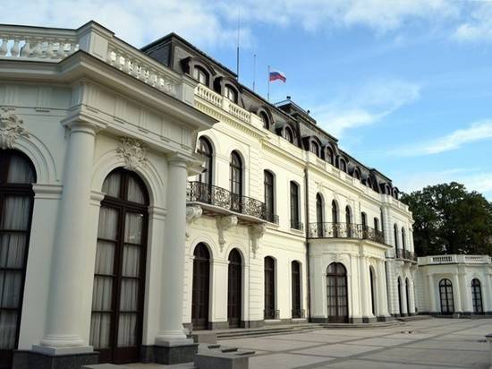 Посольство РФ в Чехии объяснило «переезд» с площади Немцова