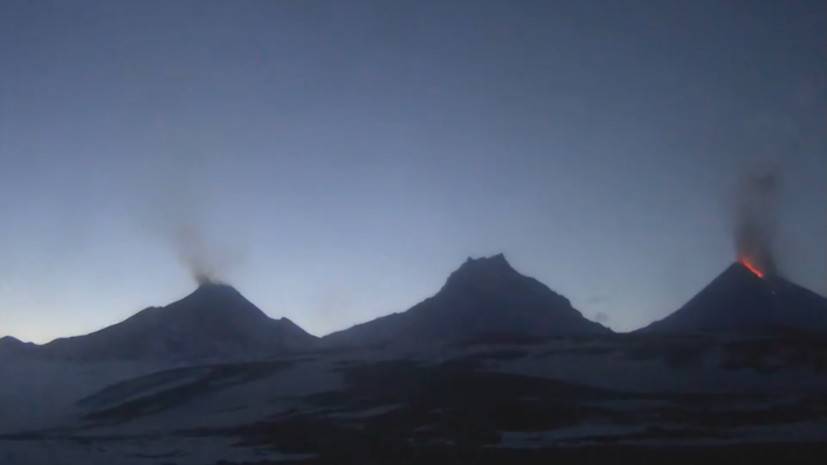 Извержение вулкана Ключевской на Камчатке — видео