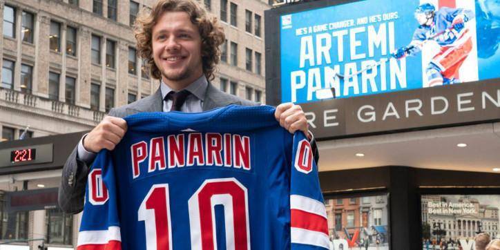 Хоккеист Панарин возмущен критикой за его помощь больнице в Нью-Йорке