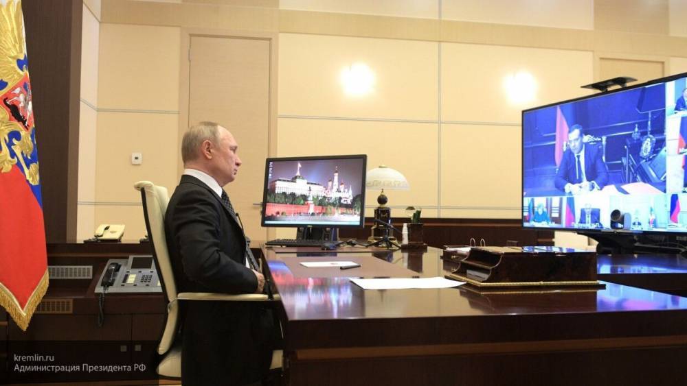 Песков рассказал о ежечасном контроле ситуации в здравоохранении со стороны Путина