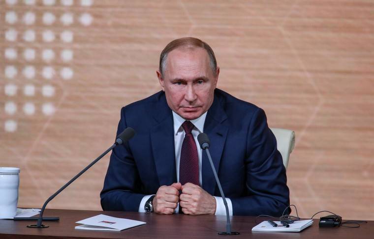 Решение о режиме самоизоляции Путин примет на следующей неделе