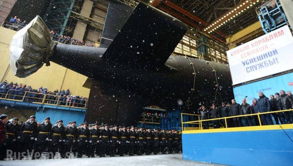 Daily Express: субмарины НАТО выслеживают в Северной Атлантике российскую подлодку