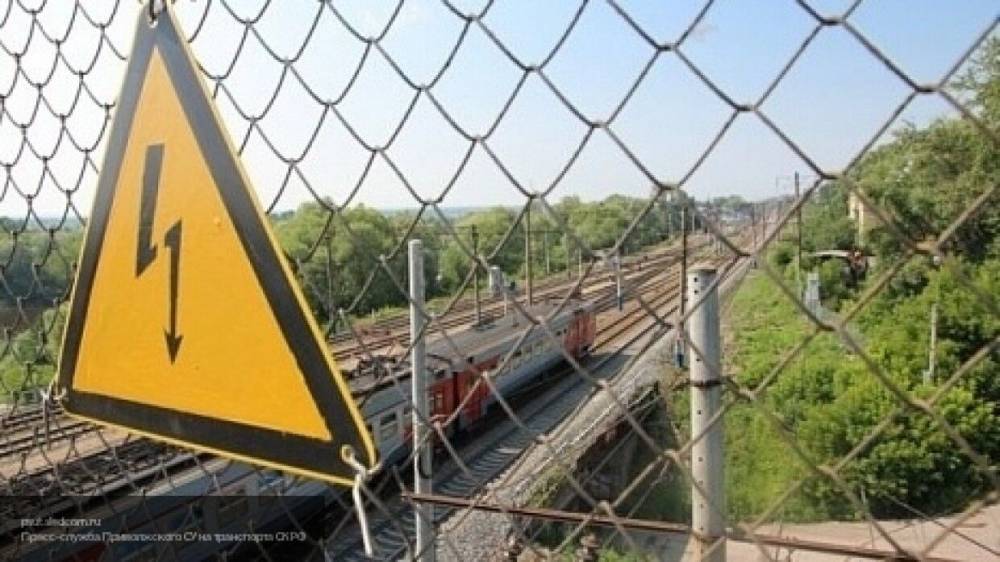 Два человека погибли от удара током на железной дороге во Владивостоке