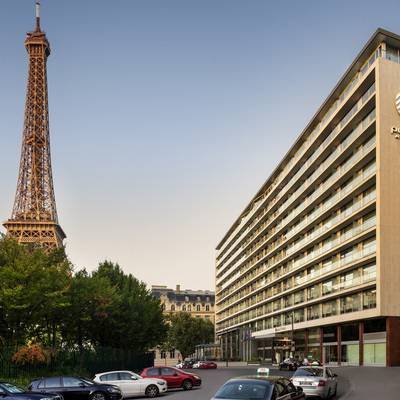 Отели Парижа будут использовать в качестве обсерваторов для зараженных COVID-19