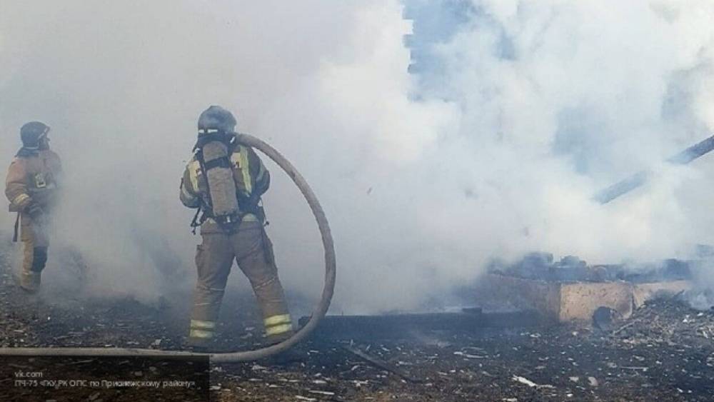 Очевидцы сообщили о возгорании частного дома в Кемеровской области