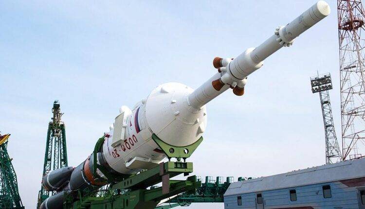 Рогозин назвал срок возобновления запусков ракет «Союз»