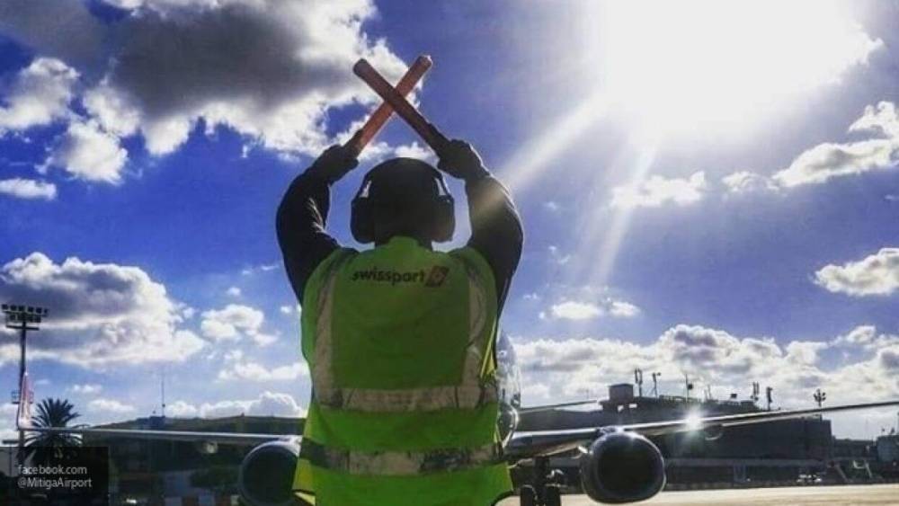 Севший в аэропорту "Митига" самолет мог доставить для ПНС Ливии турецких офицеров