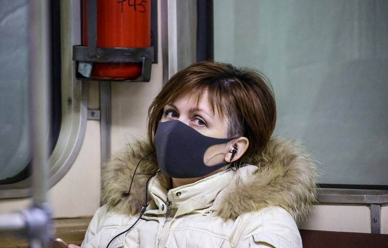 Главный инфекционист ФМБА: вспышка коронавируса в РФ утихнет к лету