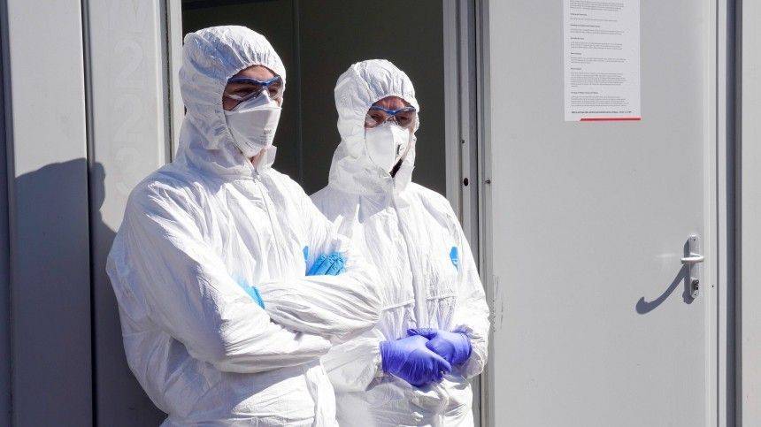 Главный инфекционист ФМБА назвал срок окончания вспышки COVID-19 в России