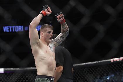 UFC заплатит бойцам за отмененный из-за коронавируса турнир