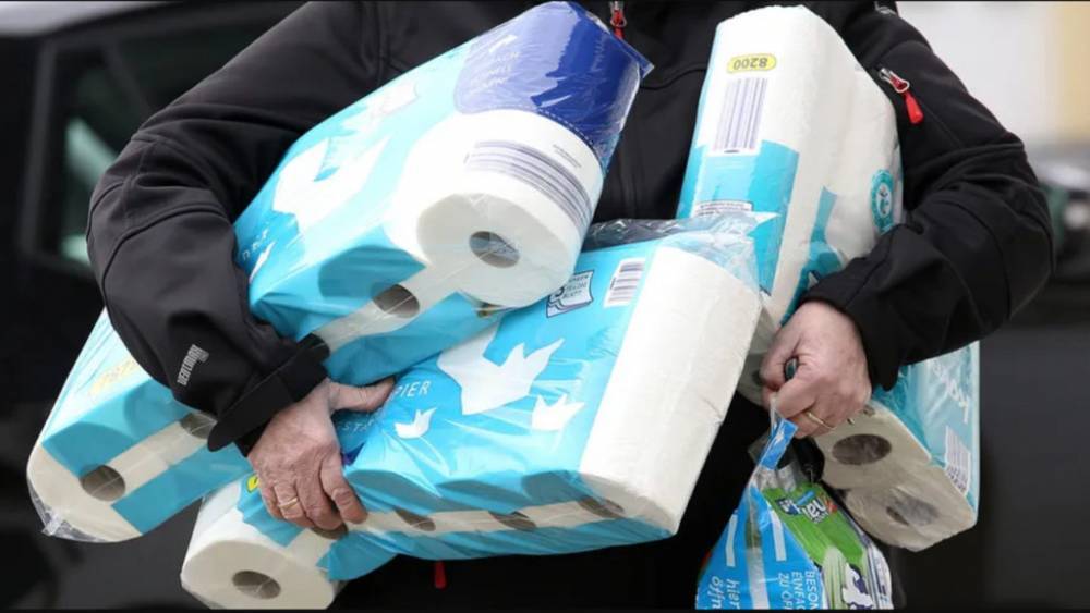 Наглые воры обокрали пенсионерку, унеся с собой 40 рулонов туалетной бумаги