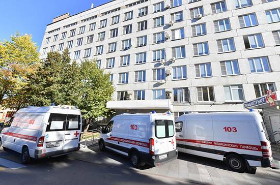 Кабмин выделил 5,2 млрд рублей на закупку автомобилей скорой помощи в регионах