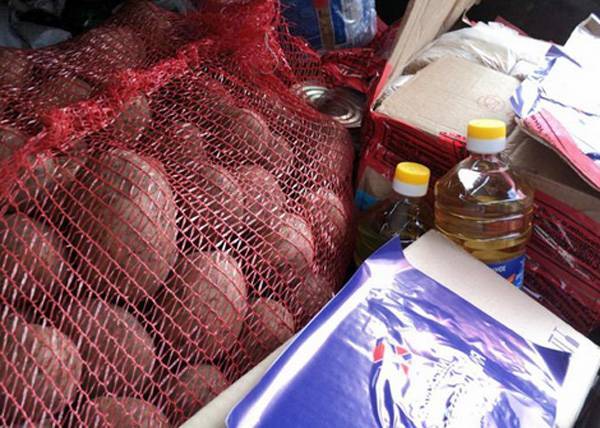 Волонтеры ХМАО доставят еду ветеранам во время карантина