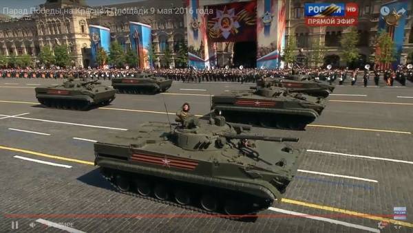 Кремль и Минобороны обсуждают перенос парада Победы на осень