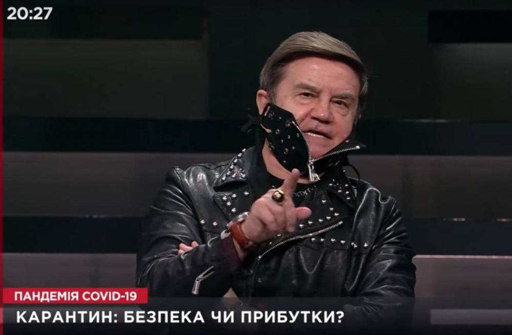Украинский политолог заявился на ток-шоу в БДСМ-маске