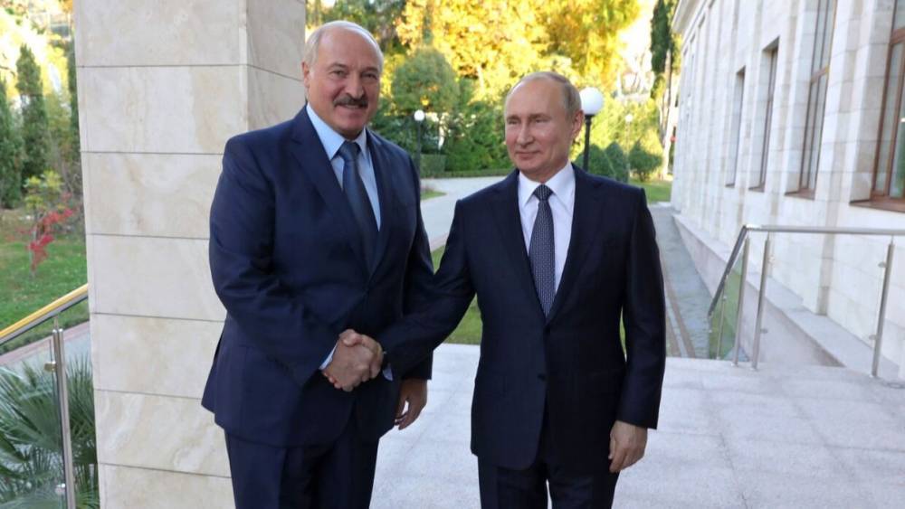 Путин поздравил Лукашенко с Днем единения народов двух государств