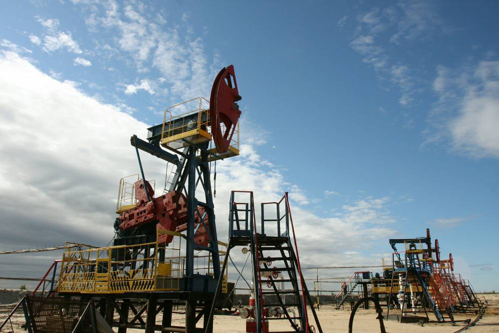 Цена российской нефти снизилась до $10 за баррель
