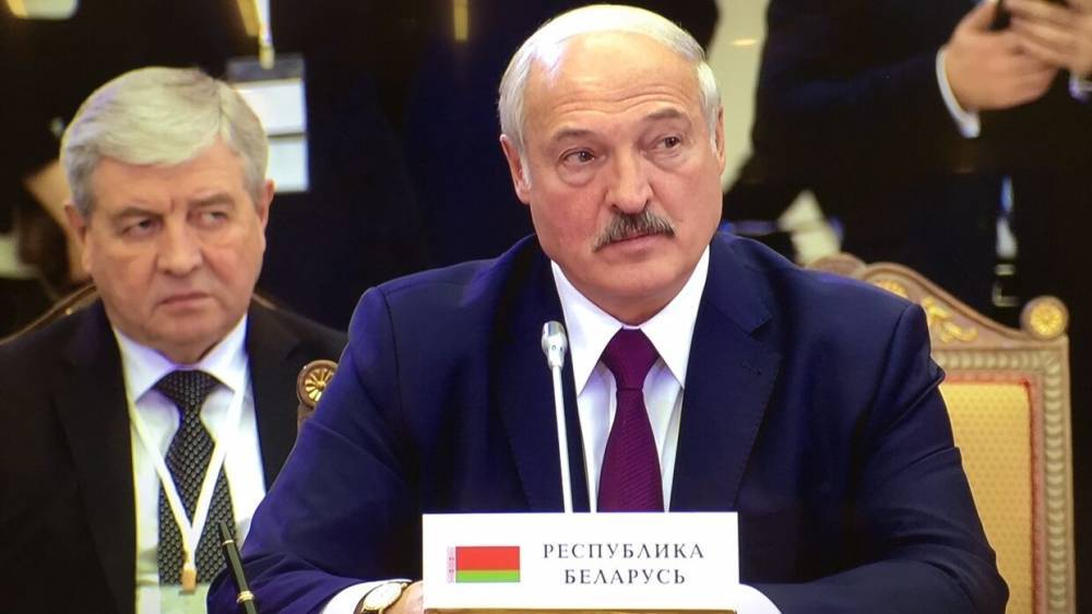 Лукашенко прокомментировал закрытие Россией границ с Белоруссией